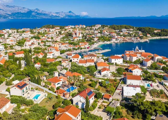 Rasotica: Spacious Retreat With Pool And Complimentary Transport * Sumartin